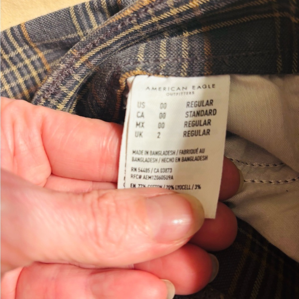 American Eagle Outfitters Super Stretch Plaid Chinos - Gray and Tan NWOT Size 00 - Picture 7 of 7